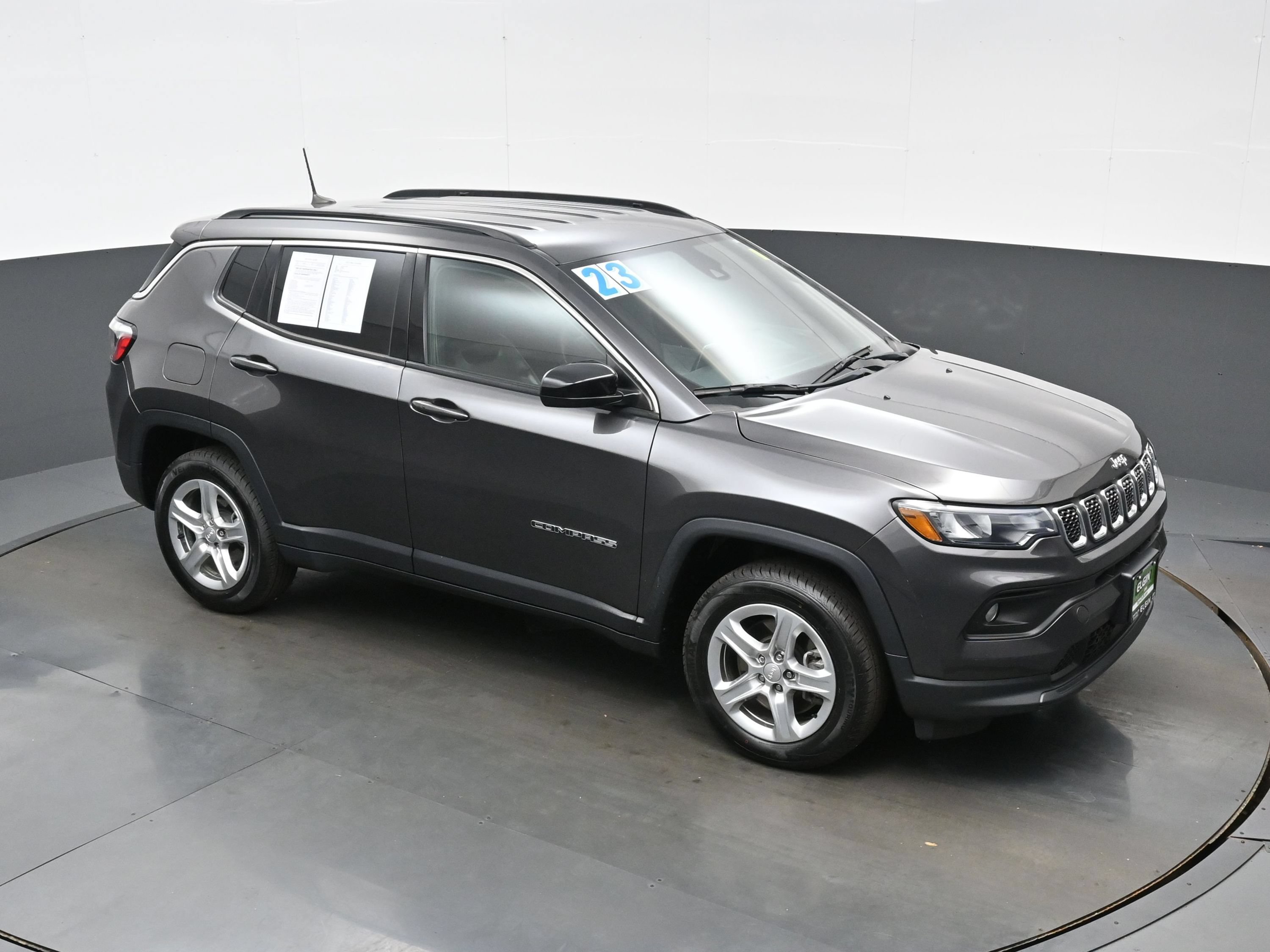 Used 2023 Jeep Compass Latitude w/ Convenience Group AWD/4WD image 42