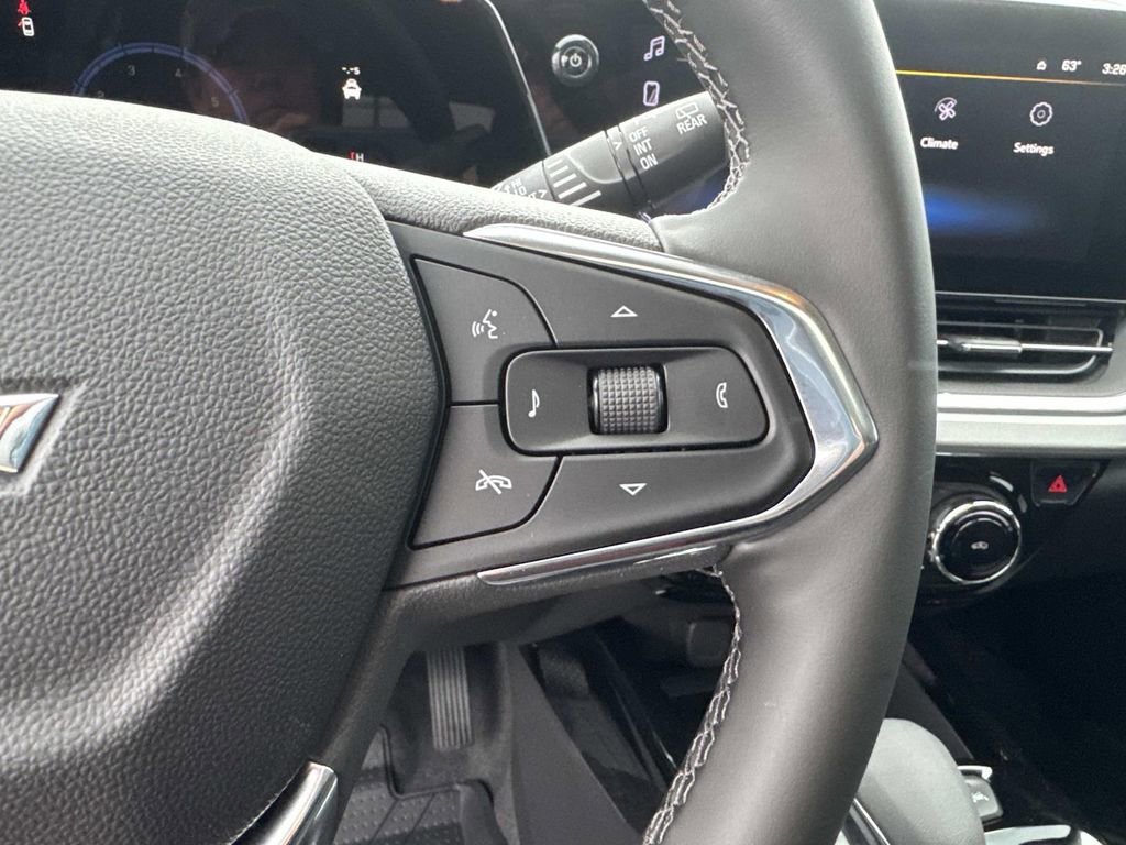 New 2026 Chevrolet Trax LT w/ Sunroof Package image 23
