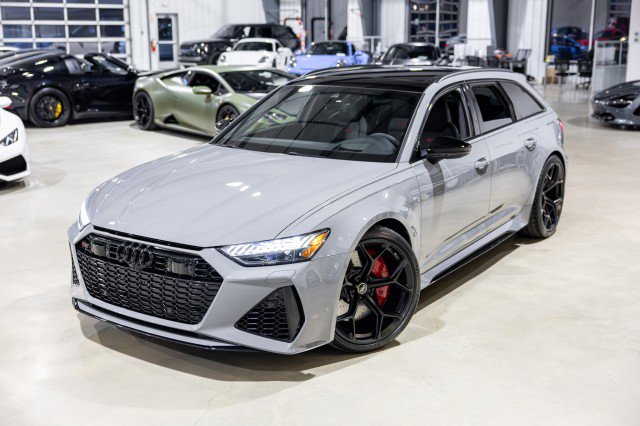 Used 2025 Audi RS 6 performance w/ Black Optic Package image 46