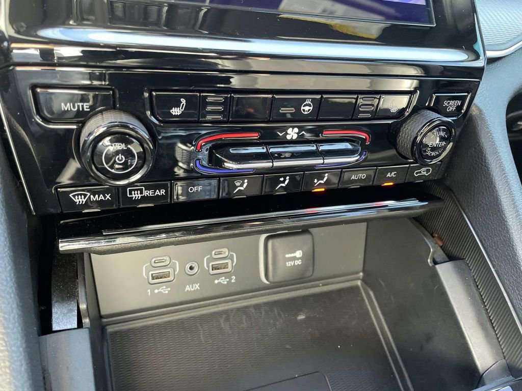 Used 2024 Jeep Grand Cherokee Altitude image 20