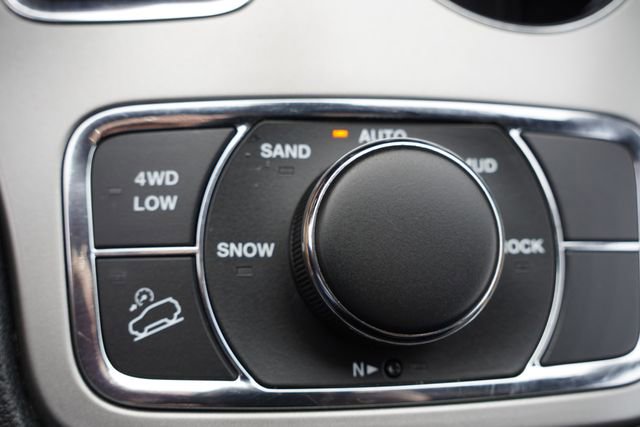 Certified 2020 Jeep Grand Cherokee Laredo w/ Quick Order Package 2BN North image 33