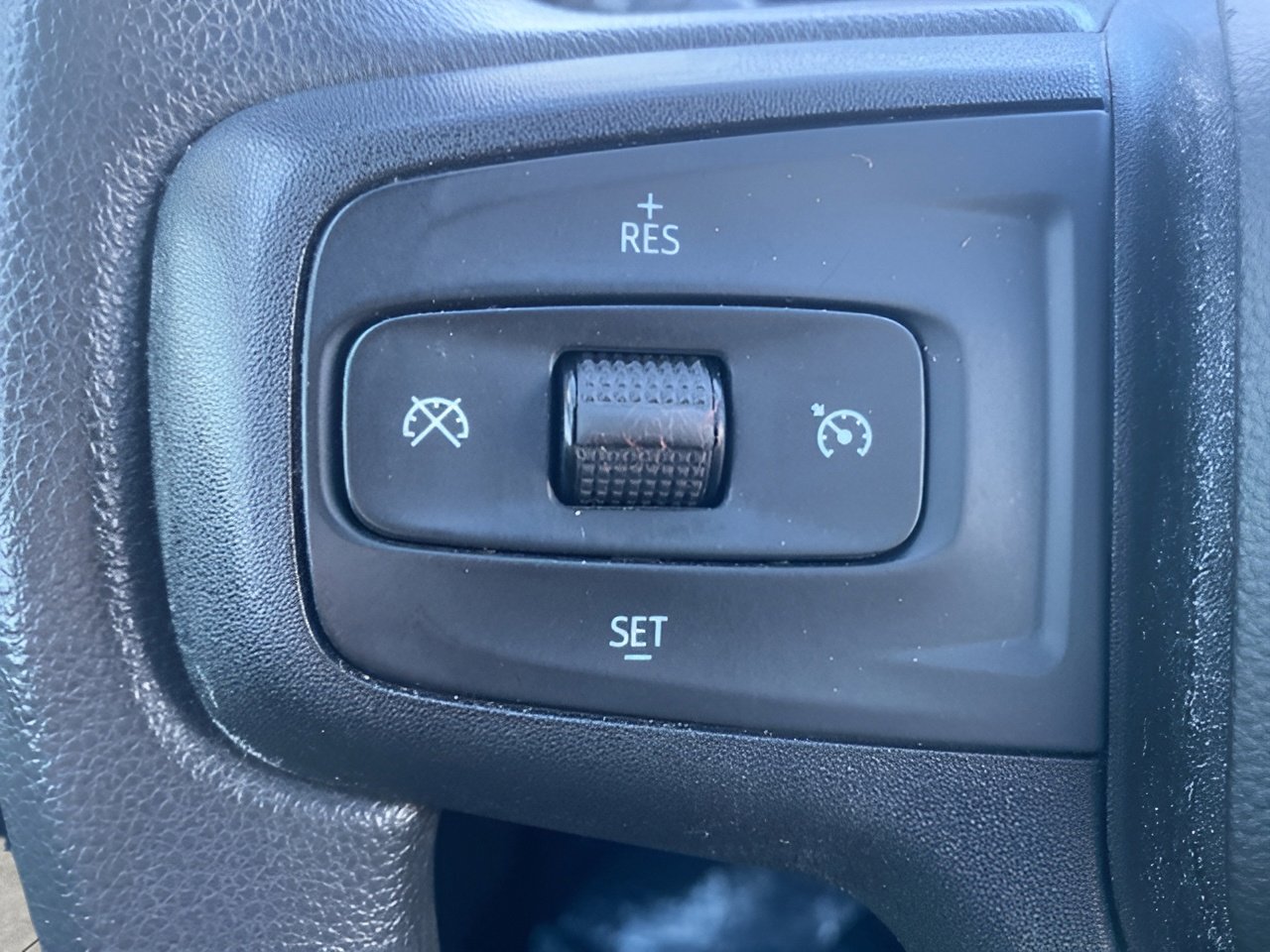 Used 2022 Chevrolet Silverado 1500 Custom Trail Boss w/ LPO, Dark Essentials Package image 15