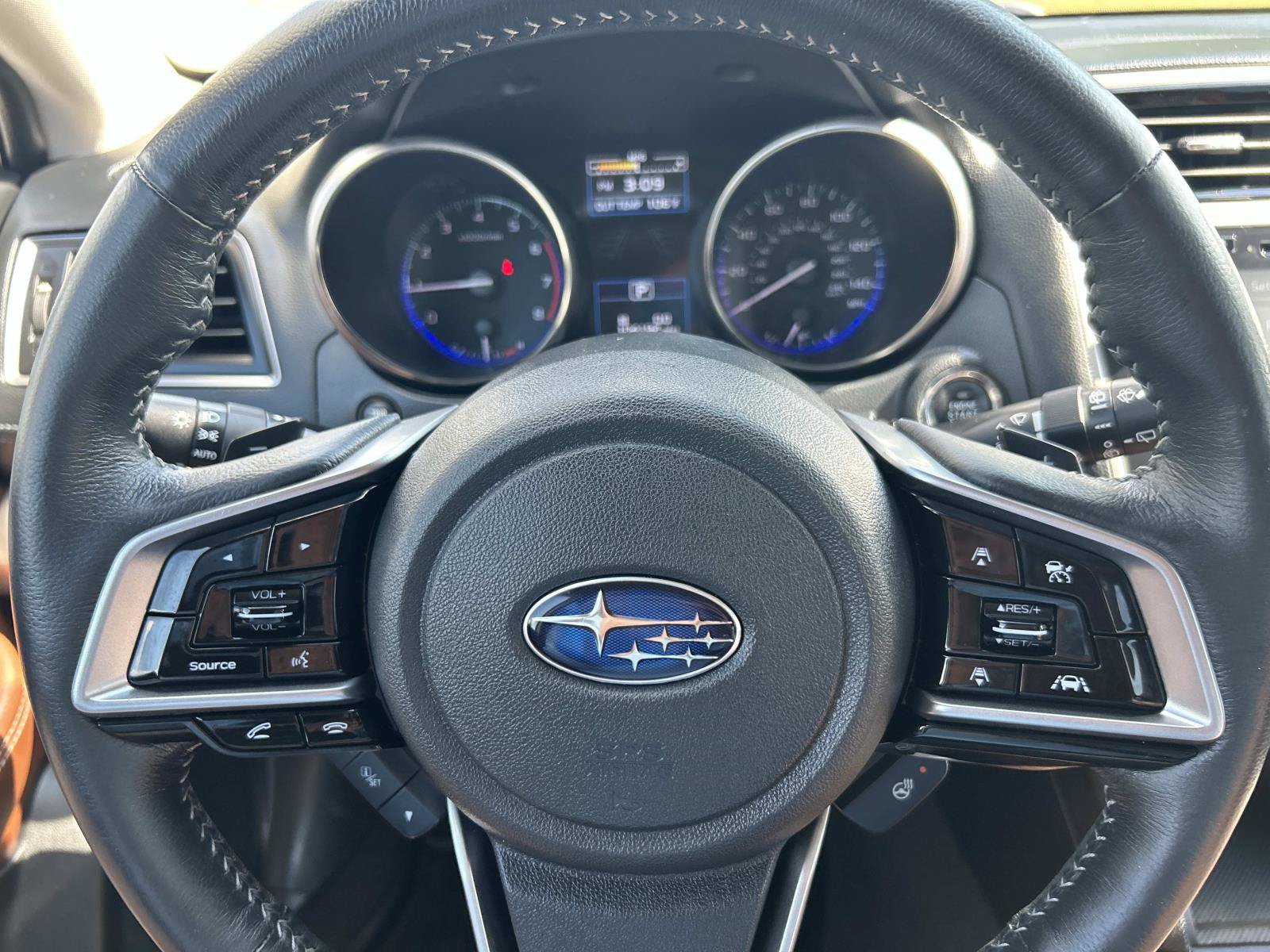 Used 2018 Subaru Outback 2.5i Touring AWD/4WD image 41