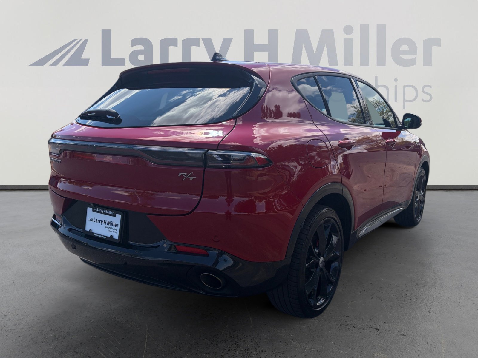 Used 2024 Dodge Hornet R/T w/ Track Pack AWD/4WD image 5
