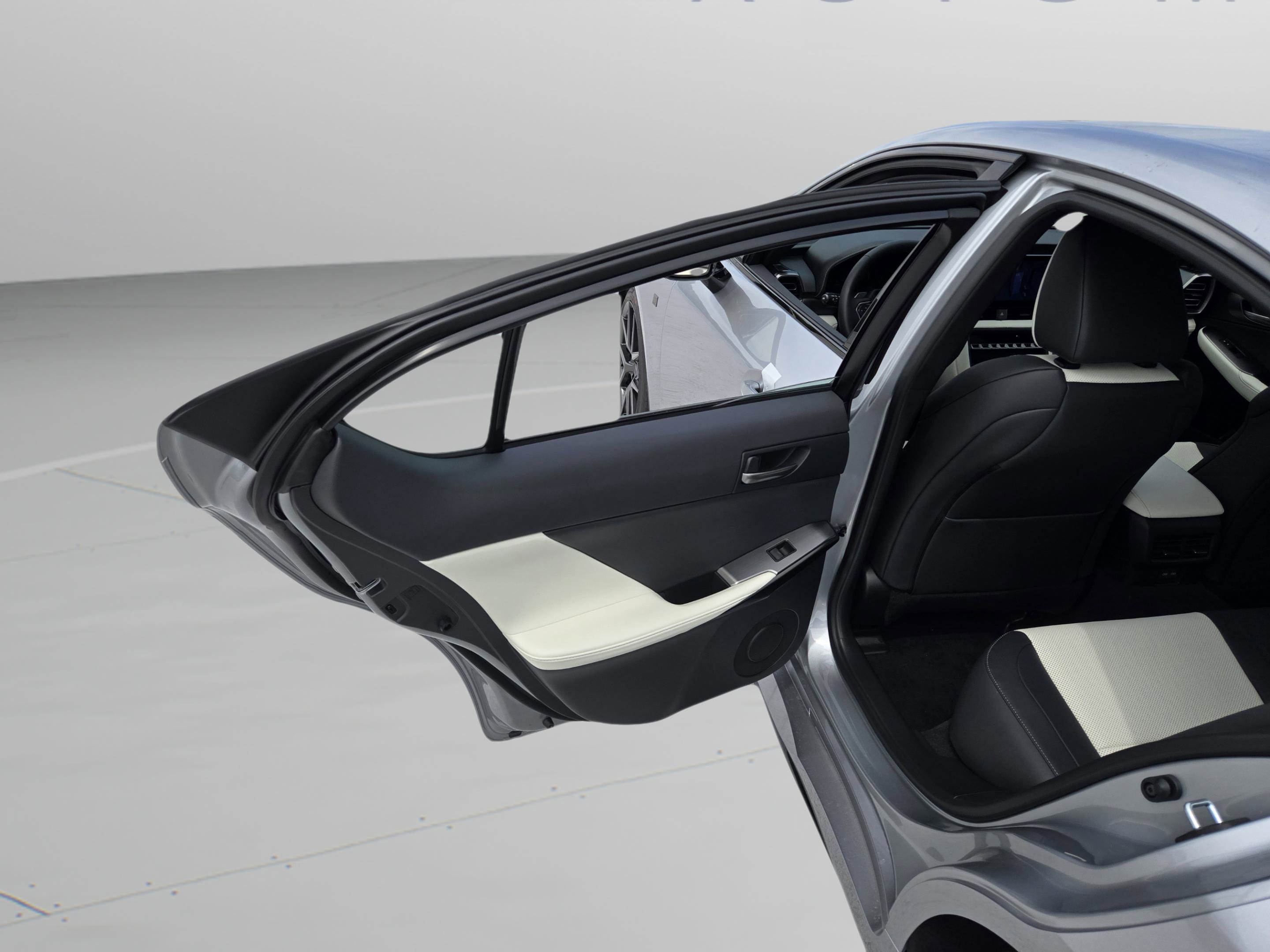 New 2026 Lexus IS 350 F Sport RWD image 18