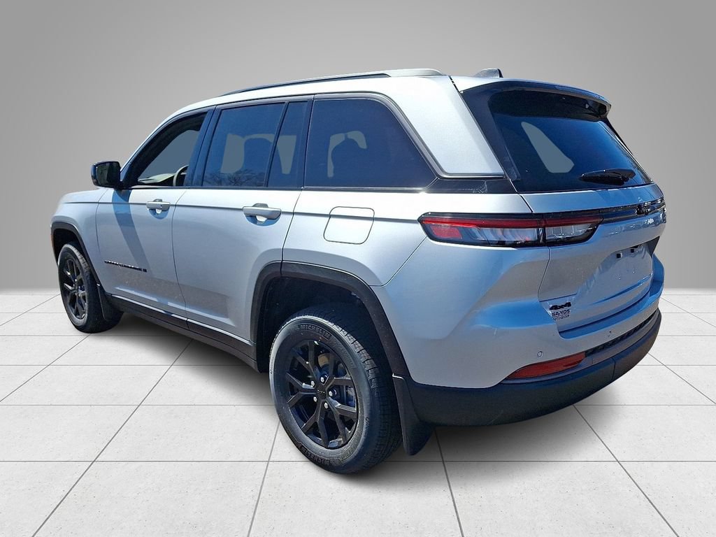 New 2026 Jeep Grand Cherokee Altitude AWD/4WD image 5