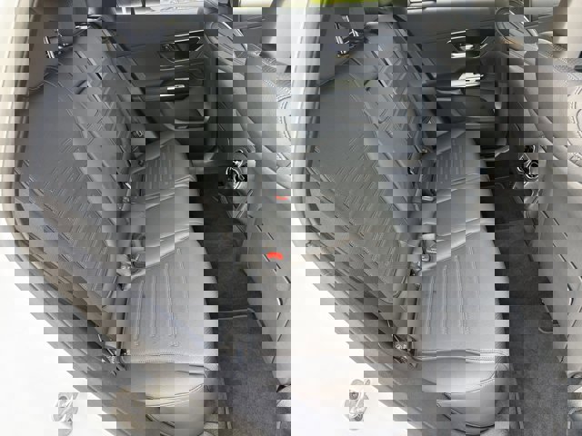 Used 2025 Mercedes-Benz GLC 300 4MATIC image 8