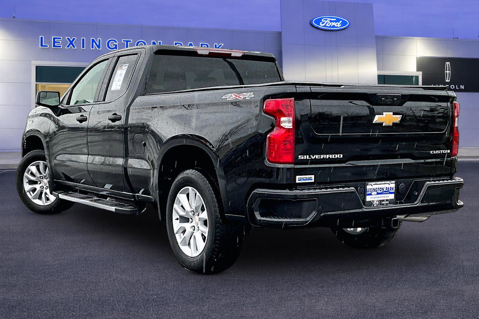 Used 2025 Chevrolet Silverado 1500 Custom AWD/4WD image 4