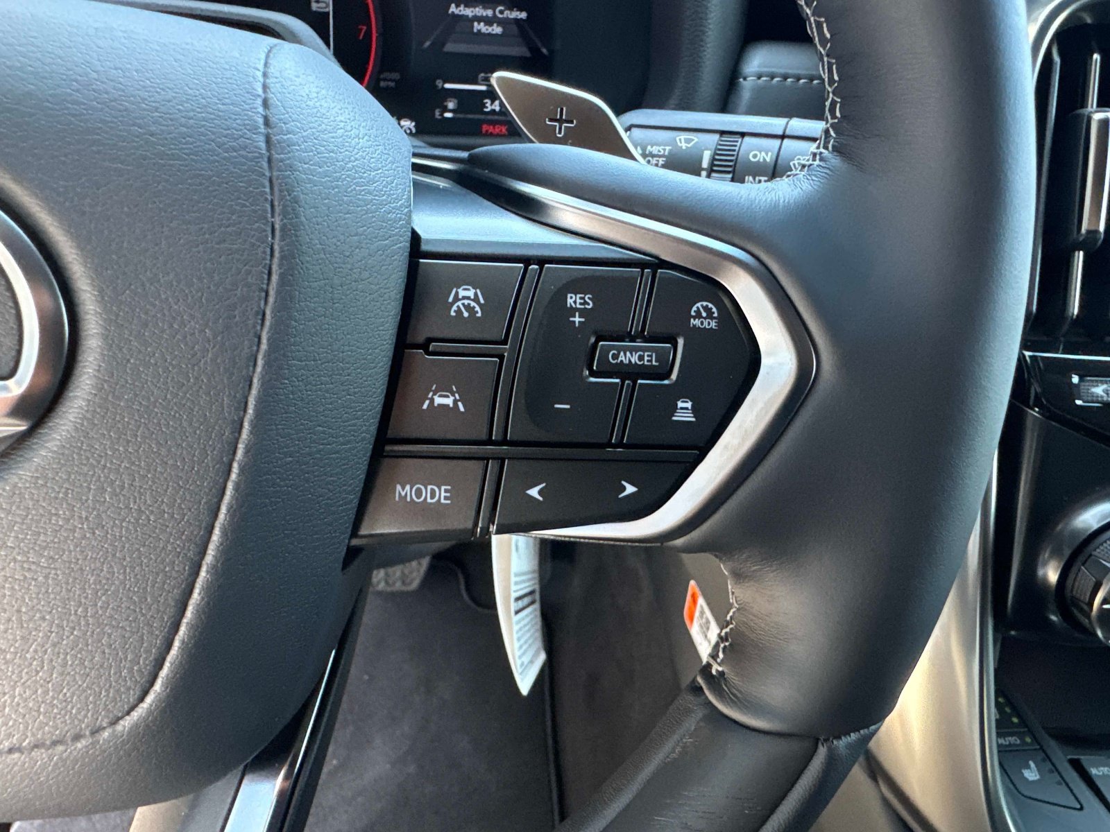 New 2026 Lexus LX 700h Luxury AWD/4WD image 30