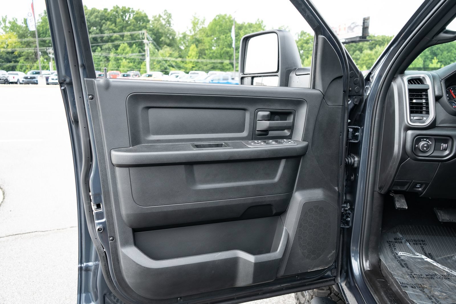 New 2026 RAM 2500 Warlock AWD/4WD image 16