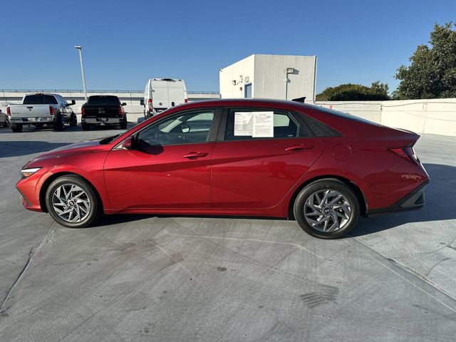 Used 2024 Hyundai Elantra SEL image 16