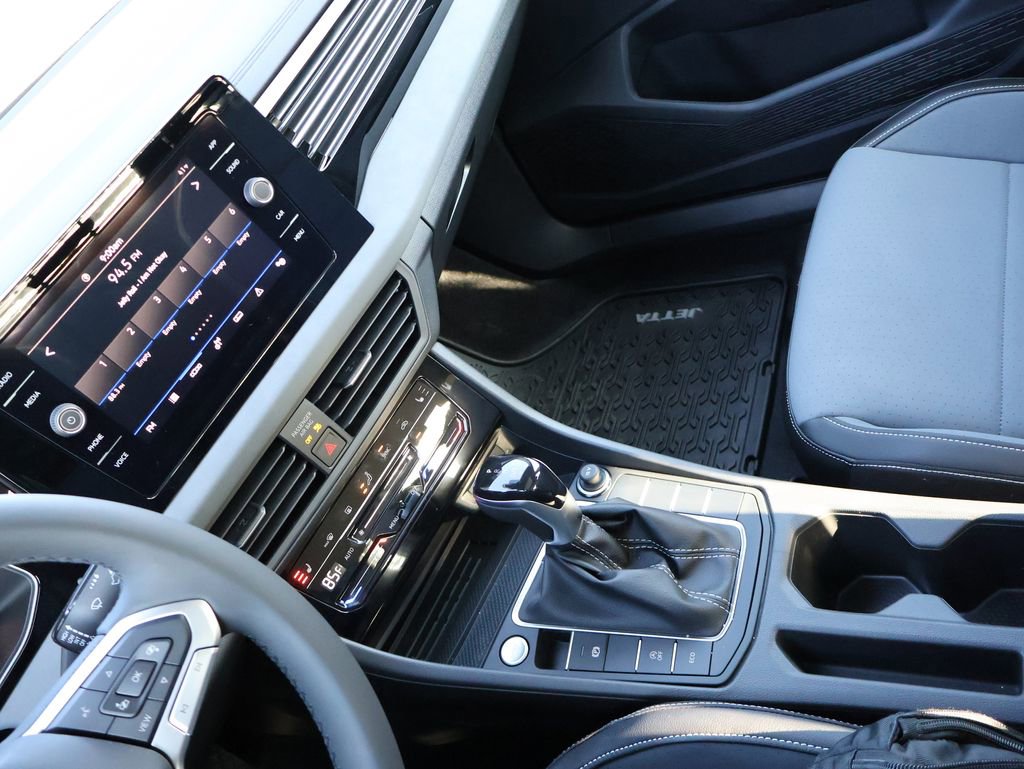 New 2026 Volkswagen Jetta SE image 21