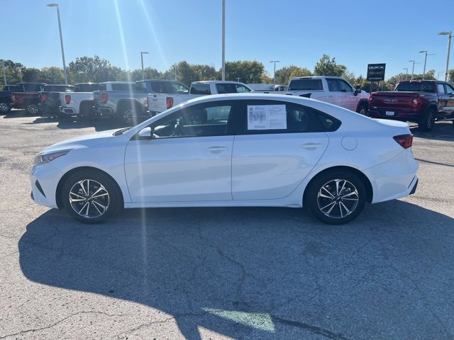 Used 2024 Kia Forte LXS image 2