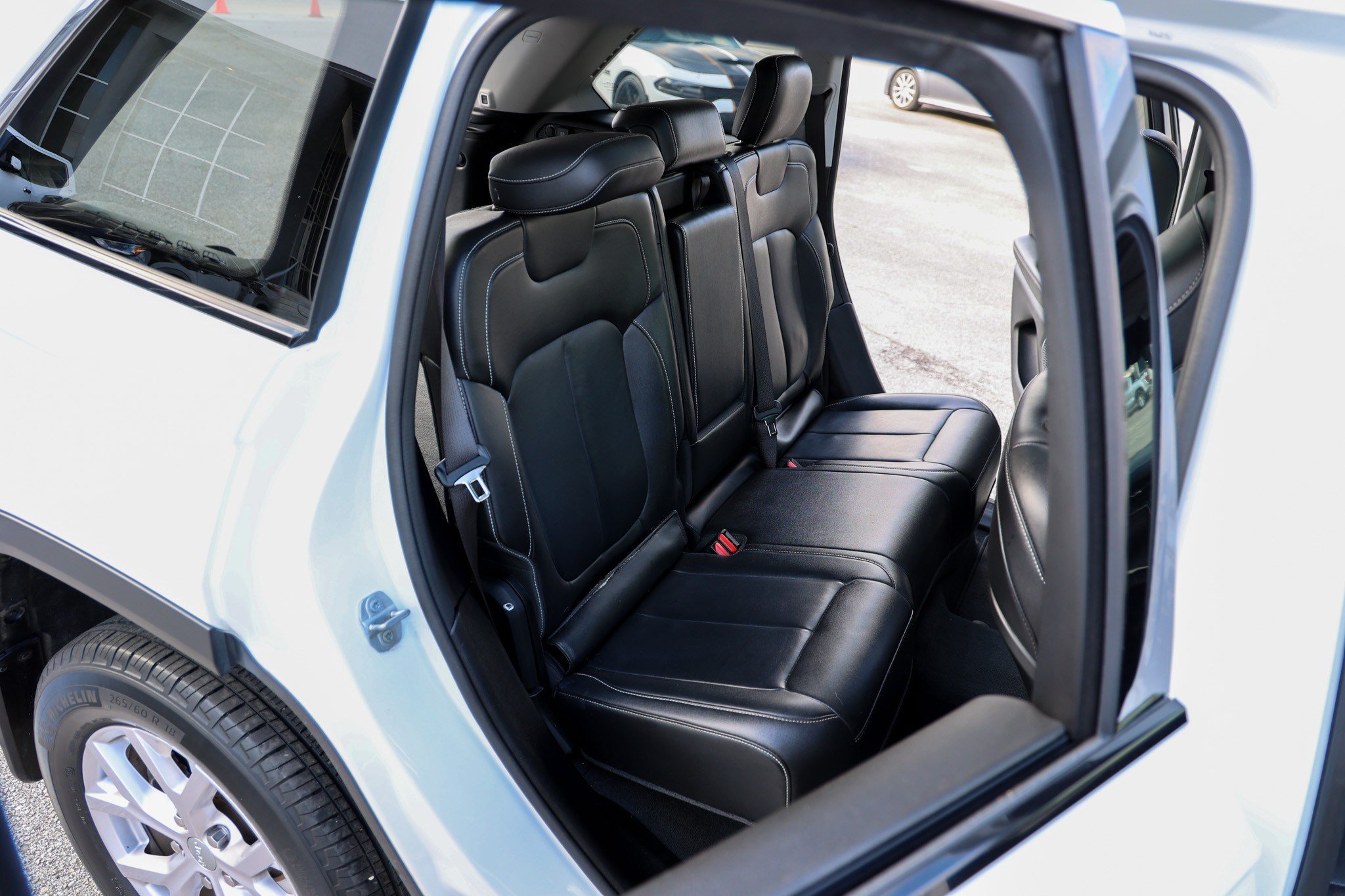 Used 2022 Jeep Grand Cherokee Limited w/ MOPAR Finishing Package RWD image 39