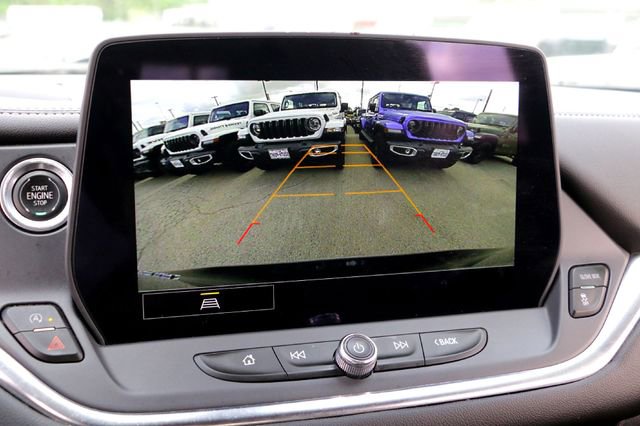 Used 2023 Chevrolet Blazer LT FWD image 17