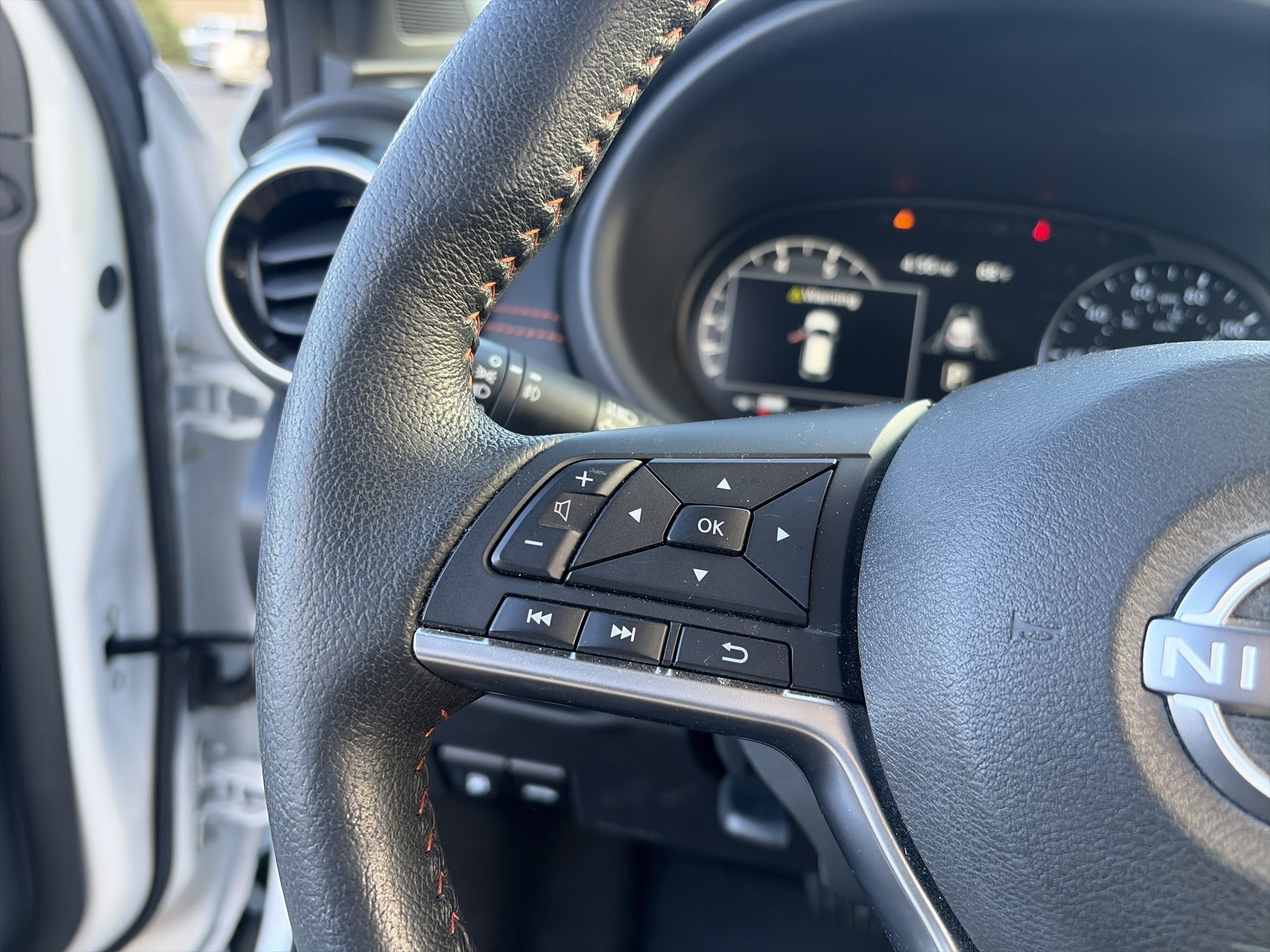 Used 2023 Nissan Kicks SR FWD image 23