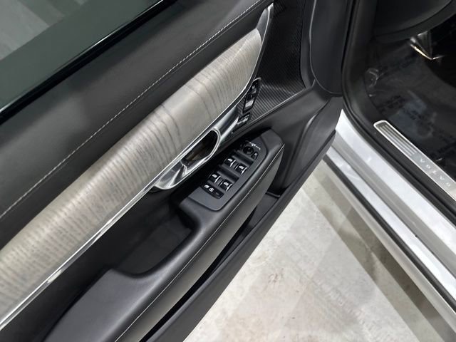 Used 2022 Volvo S90 B6 Inscription w/ Advanced Package image 13