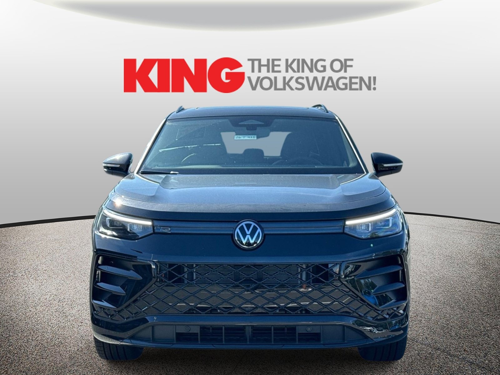 New 2026 Volkswagen Tiguan SE R-Line AWD/4WD image 3