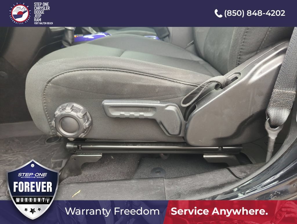 Used 2022 Jeep Wrangler Unlimited Sport AWD/4WD image 12