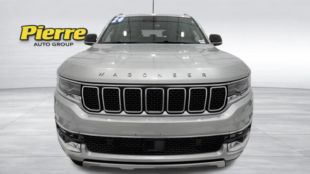 Used 2024 Jeep Wagoneer L Series II w/ Flexible Seating Group AWD/4WD image 10