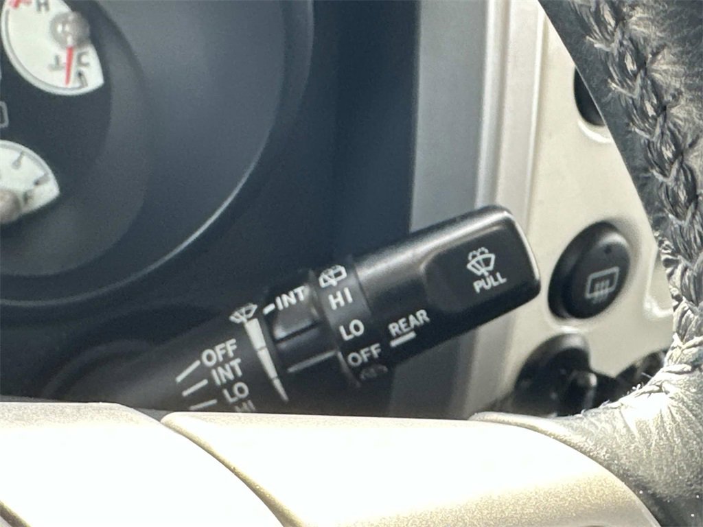 Used 2014 Toyota FJ Cruiser 4WD w/ Upgrade Package image 24