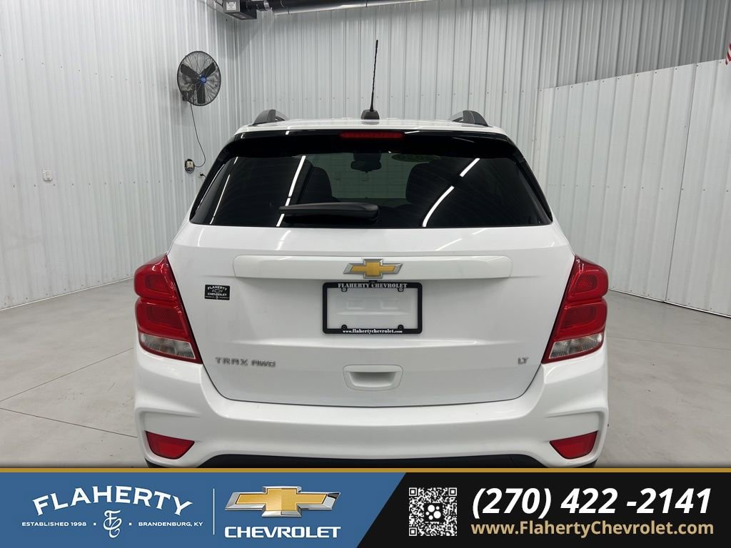 Used 2020 Chevrolet Trax LT w/ LT Convenience Package image 4