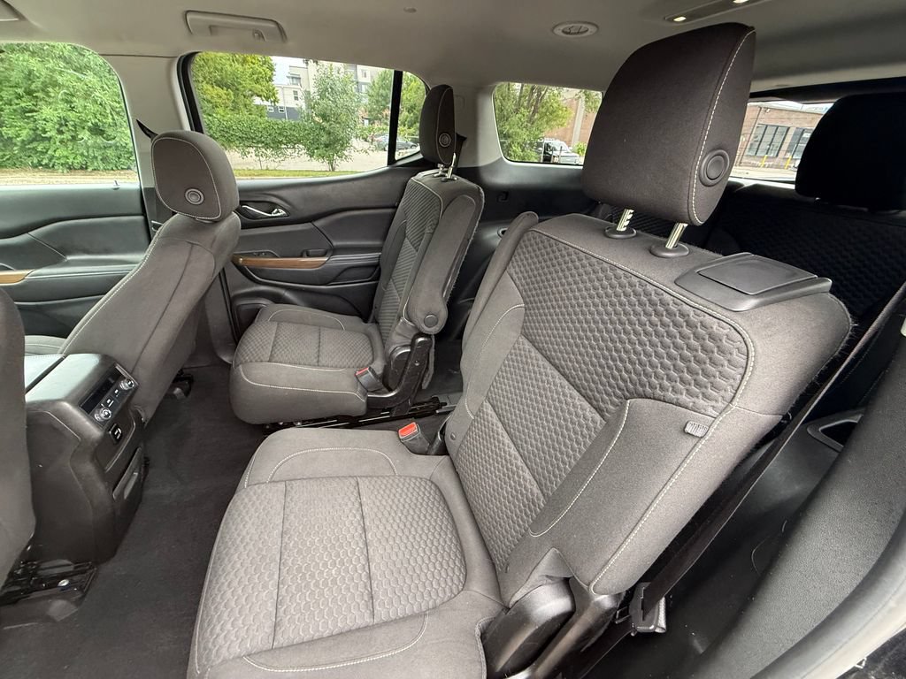 Used 2018 GMC Acadia SLE FWD image 8