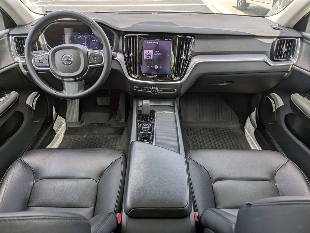 Used 2023 Volvo S60 B5 Core w/ Protection Package Premier image 15