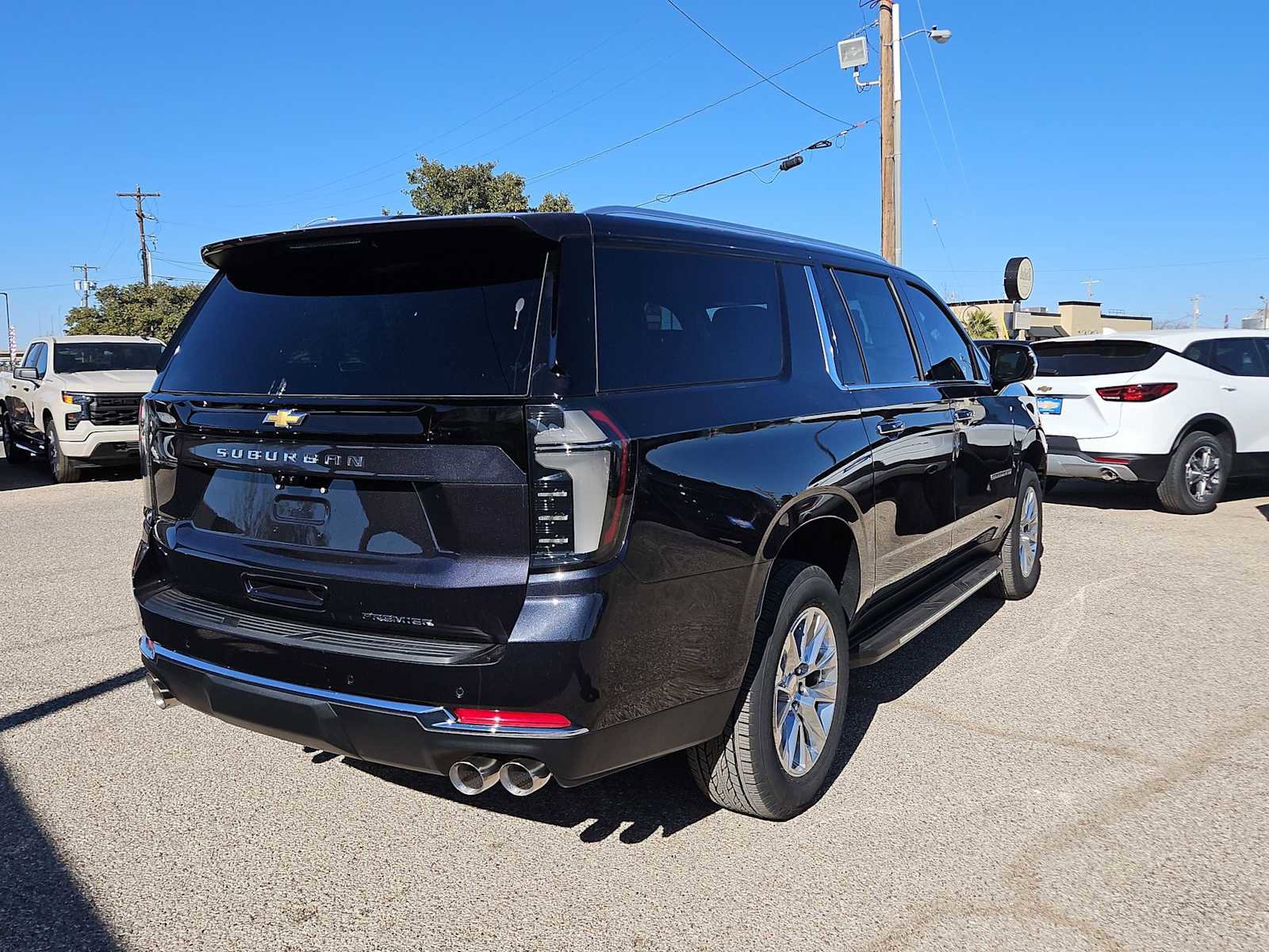 New 2026 Chevrolet Suburban Premier AWD/4WD image 8