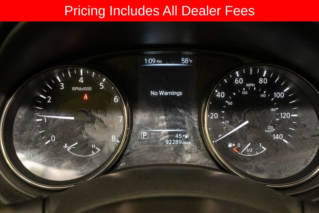 Used 2017 Nissan Rogue SV FWD image 17
