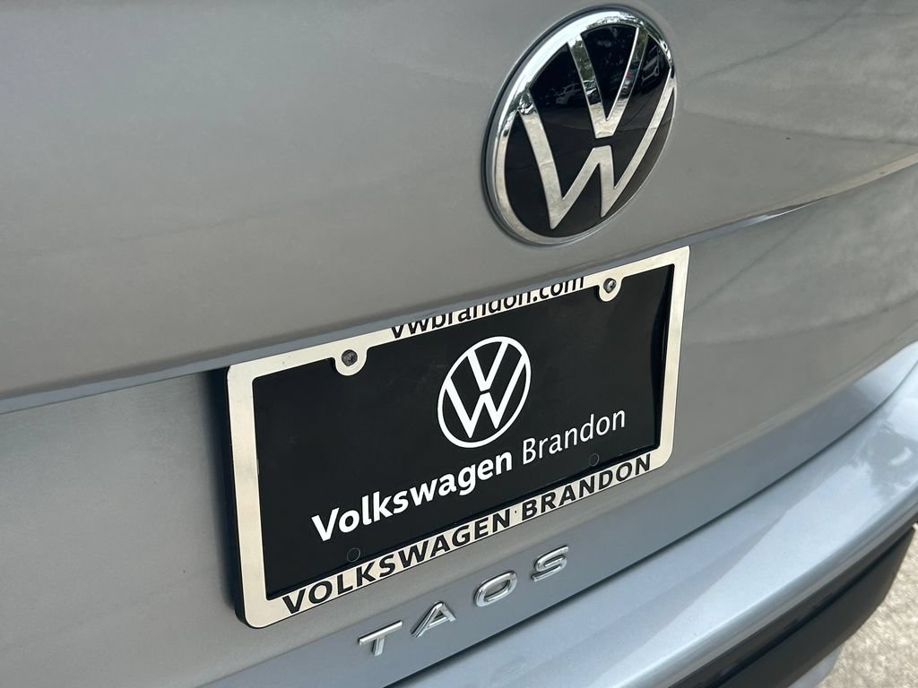 Certified 2023 Volkswagen Taos S FWD image 30