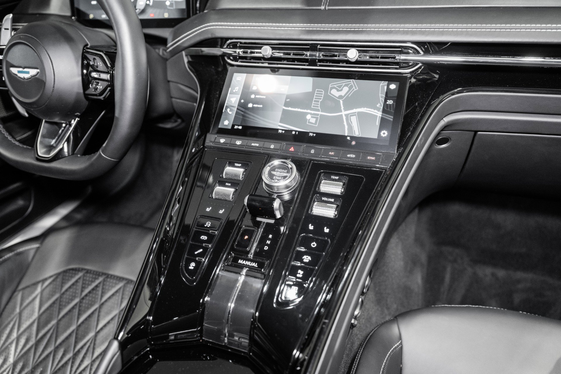 Used 2024 Aston Martin DB12 Coupe RWD image 24