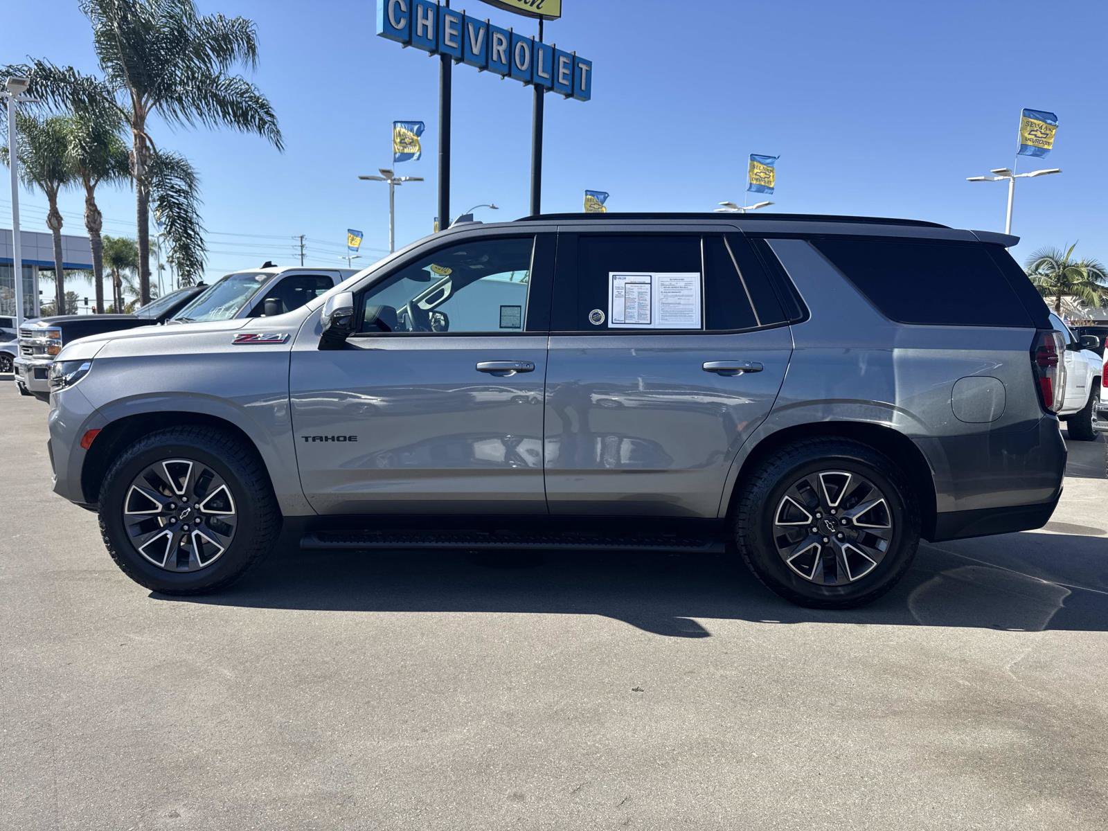 Used 2022 Chevrolet Tahoe Z71 w/ Z71 Off-Road Package AWD/4WD image 8