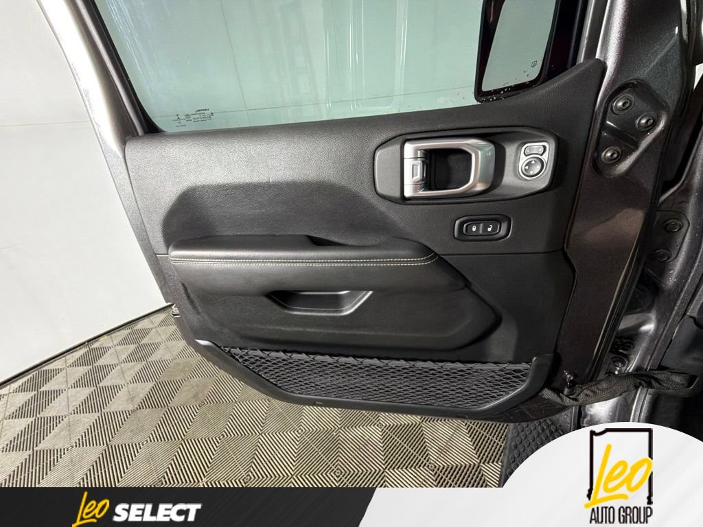 Used 2021 Jeep Wrangler Unlimited Sahara AWD/4WD image 22