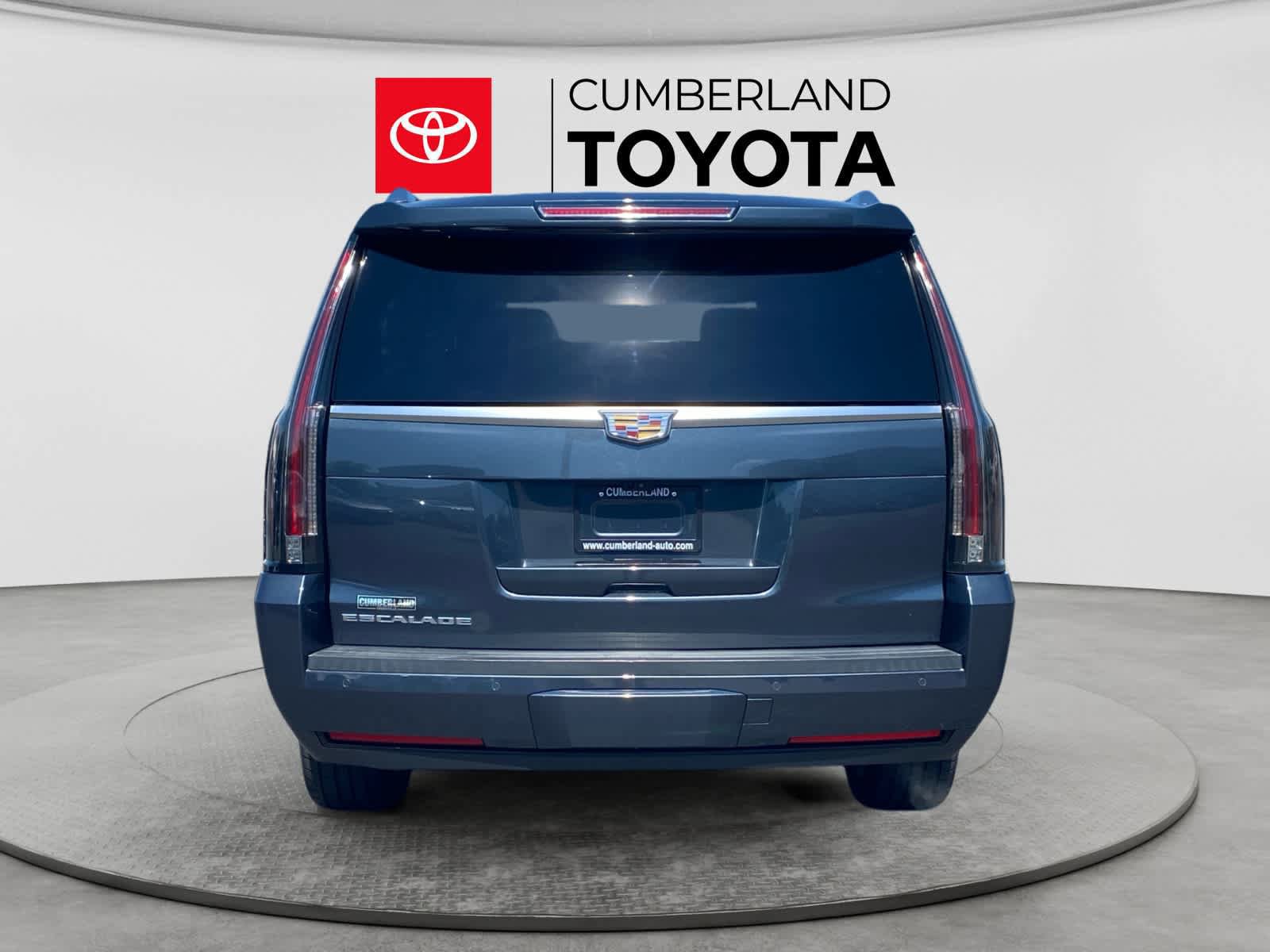 Used 2019 Cadillac Escalade ESV Platinum AWD/4WD image 5