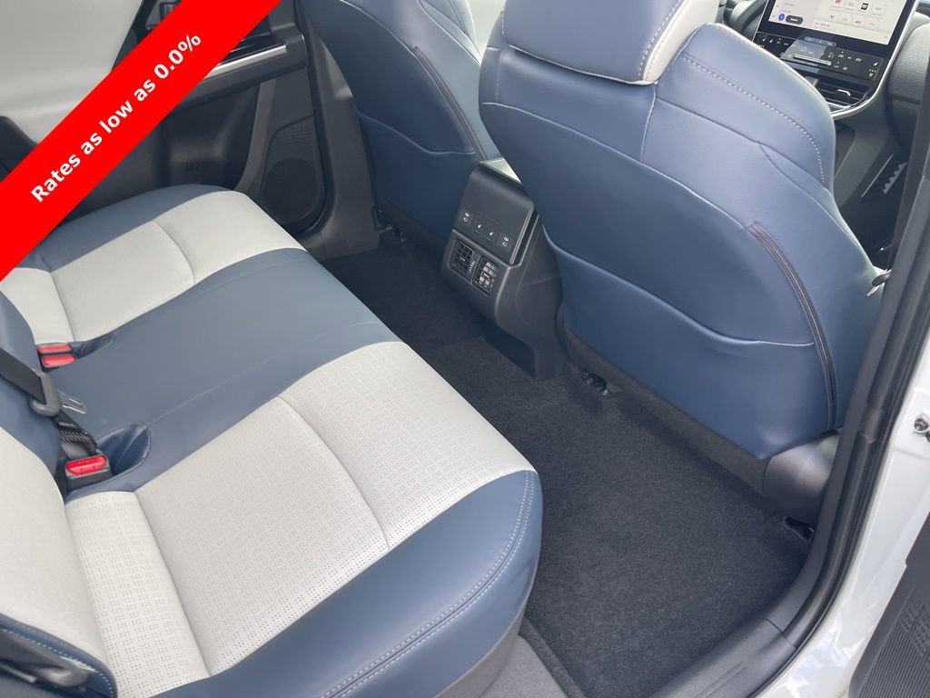 Used 2024 Subaru Solterra Touring w/ Touring Package image 30