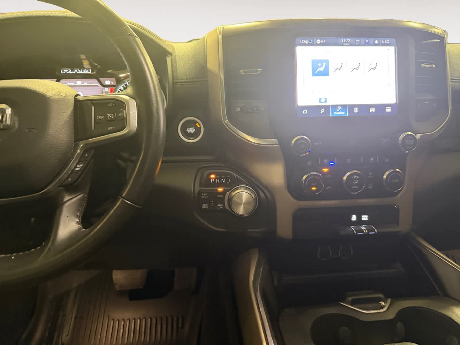 Used 2022 RAM 1500 Laramie AWD/4WD image 12