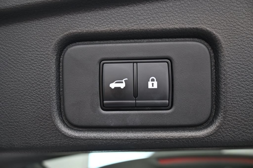 Used 2024 Nissan Pathfinder Platinum AWD/4WD image 41