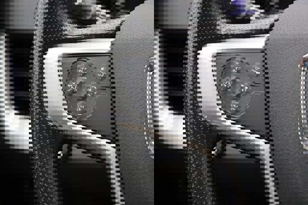 Used 2024 GMC Terrain SLE image 20