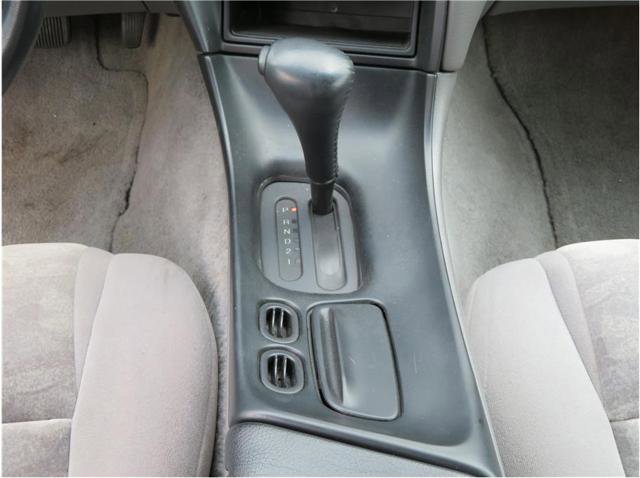 Used 1996 Ford Thunderbird LX image 22