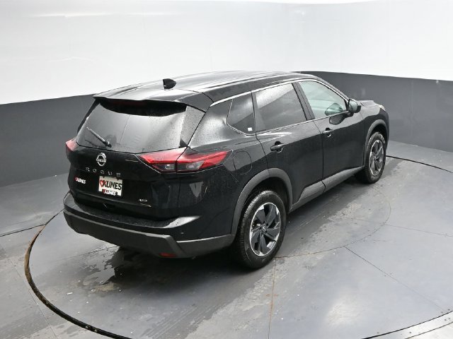 Used 2025 Nissan Rogue SV AWD/4WD image 31