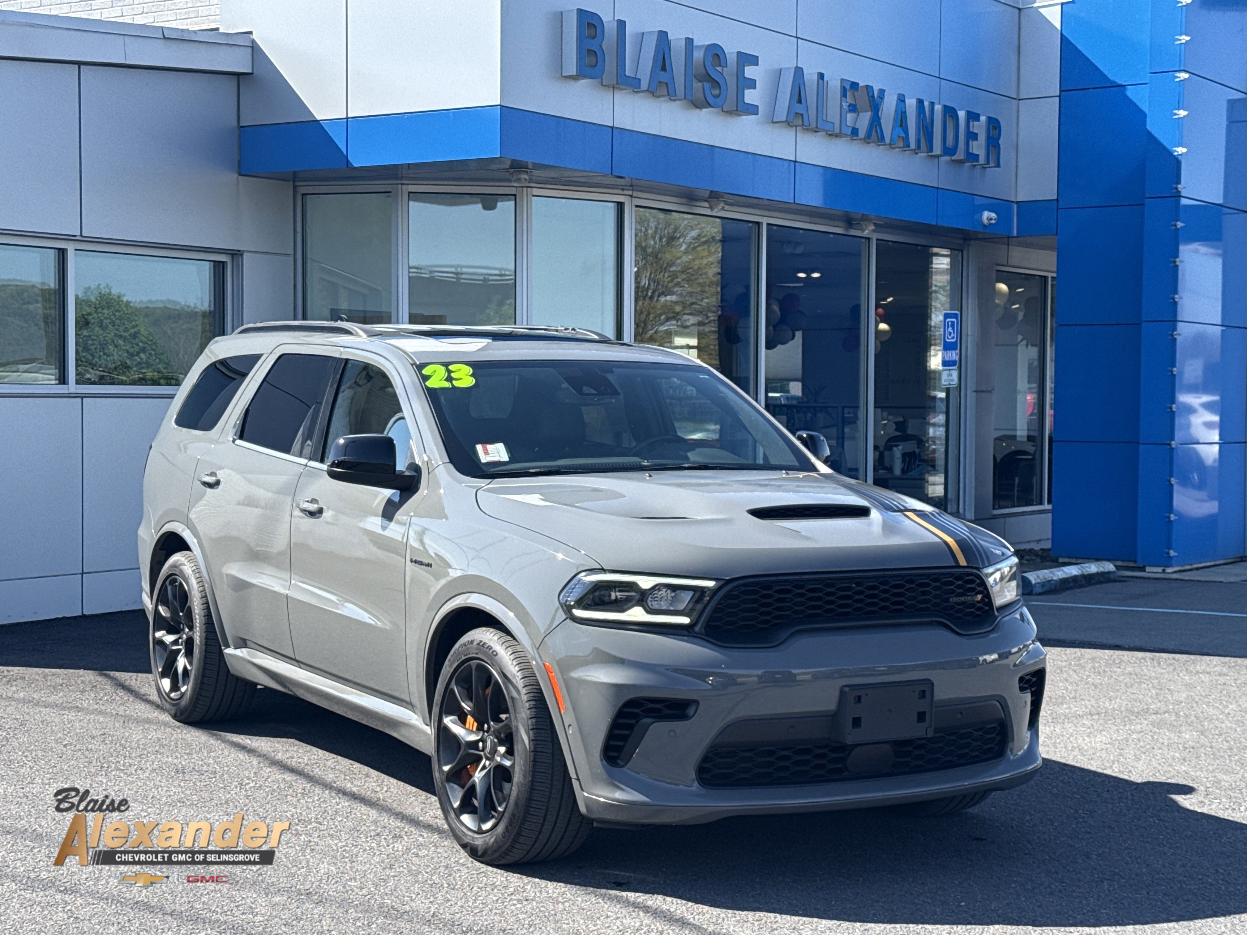 Used 2023 Dodge Durango R/T w/ Hemi Orange Plus Package AWD/4WD image 1