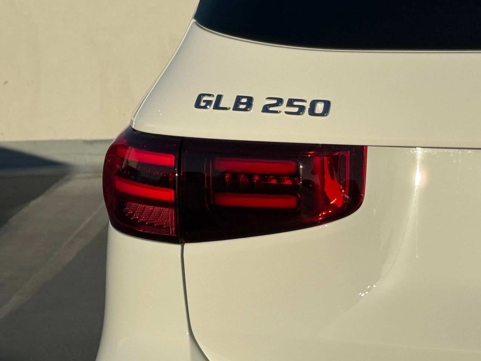 New 2026 Mercedes-Benz GLB 250 image 9