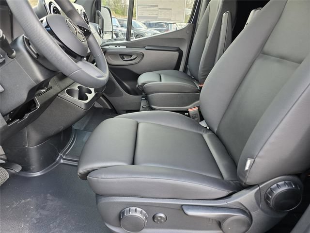 New 2026 Mercedes-Benz Sprinter 2500 image 16