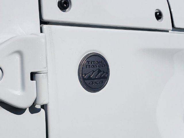 New 2026 Jeep Wrangler Unlimited Sahara AWD/4WD image 7