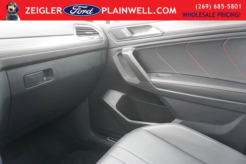 Used 2024 Volkswagen Tiguan Wolfsburg Edition image 31