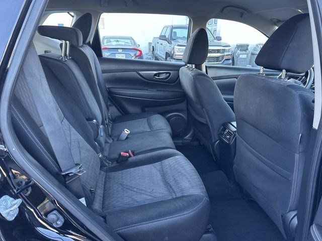 Used 2017 Nissan Rogue S image 11