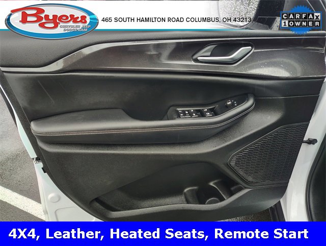 Used 2023 Jeep Grand Cherokee L Laredo image 11