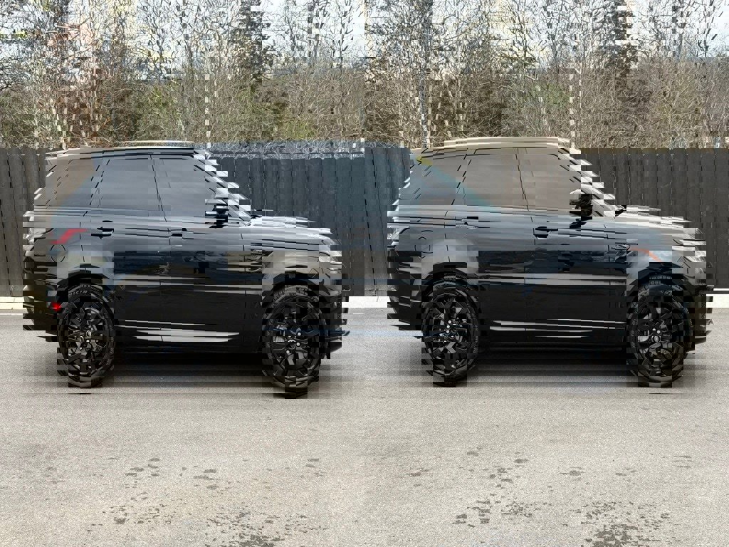 Used 2021 Land Rover Range Rover Sport HSE Silver Edition image 7