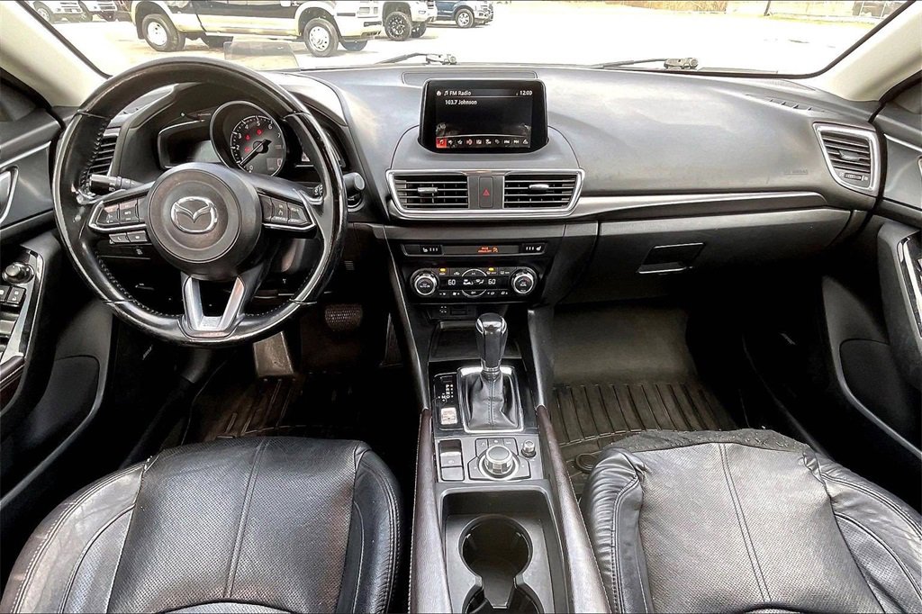 Used 2017 MAZDA MAZDA3 Grand Touring image 7
